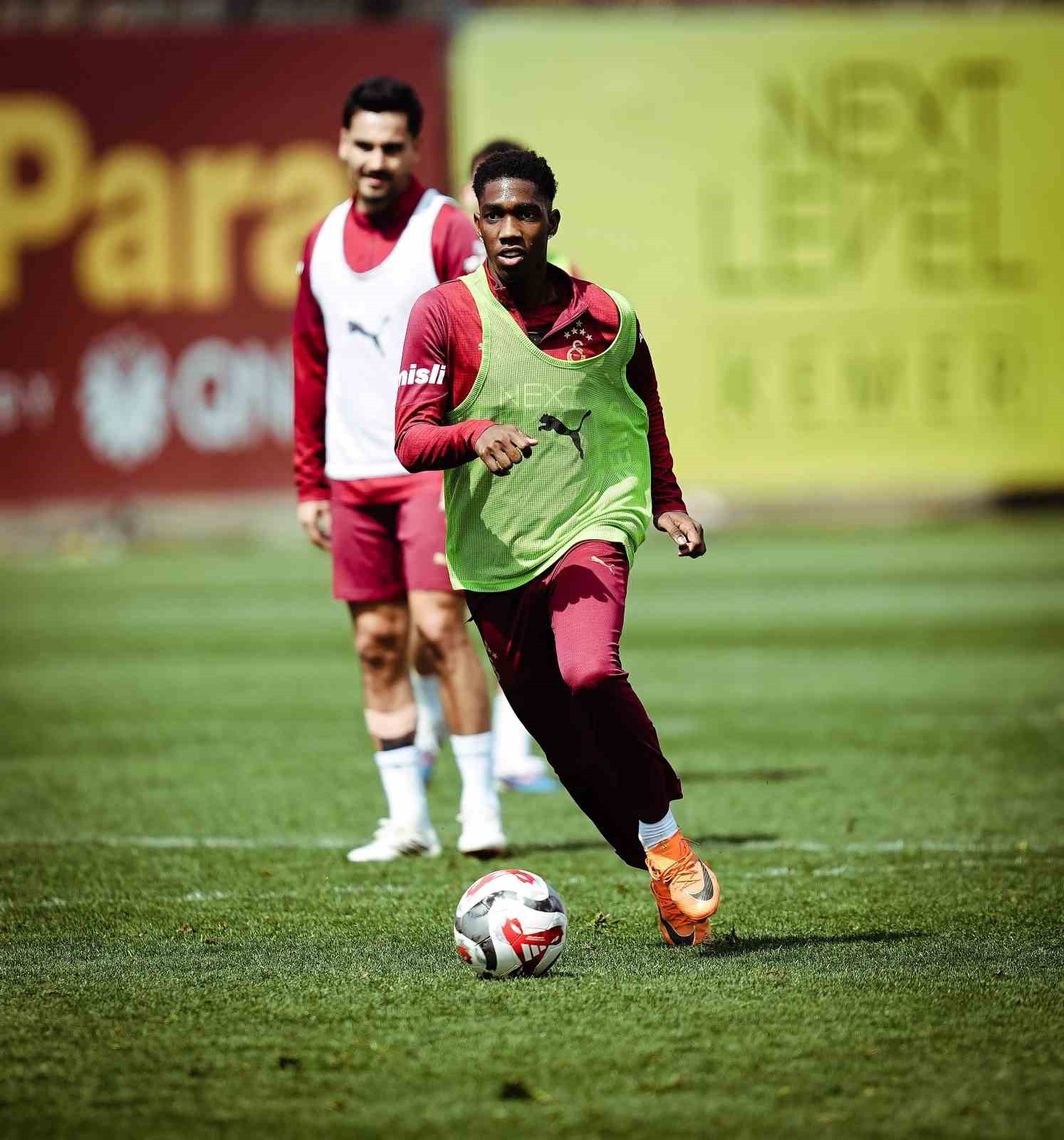 Galatasaray, Trabzonspor maçı hazırlıklarına devam etti
