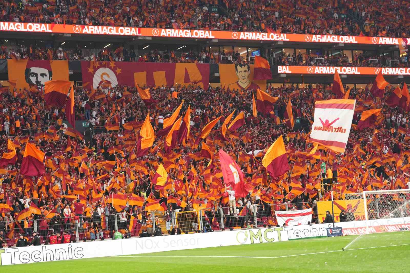 Galatasaray’da 11’de 9 değişiklik
