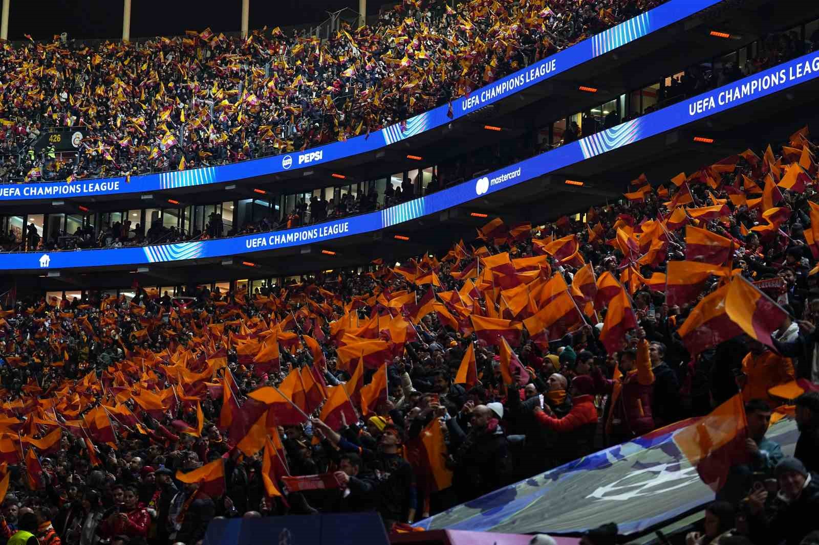 Galatasaray’da 2 değişiklik
