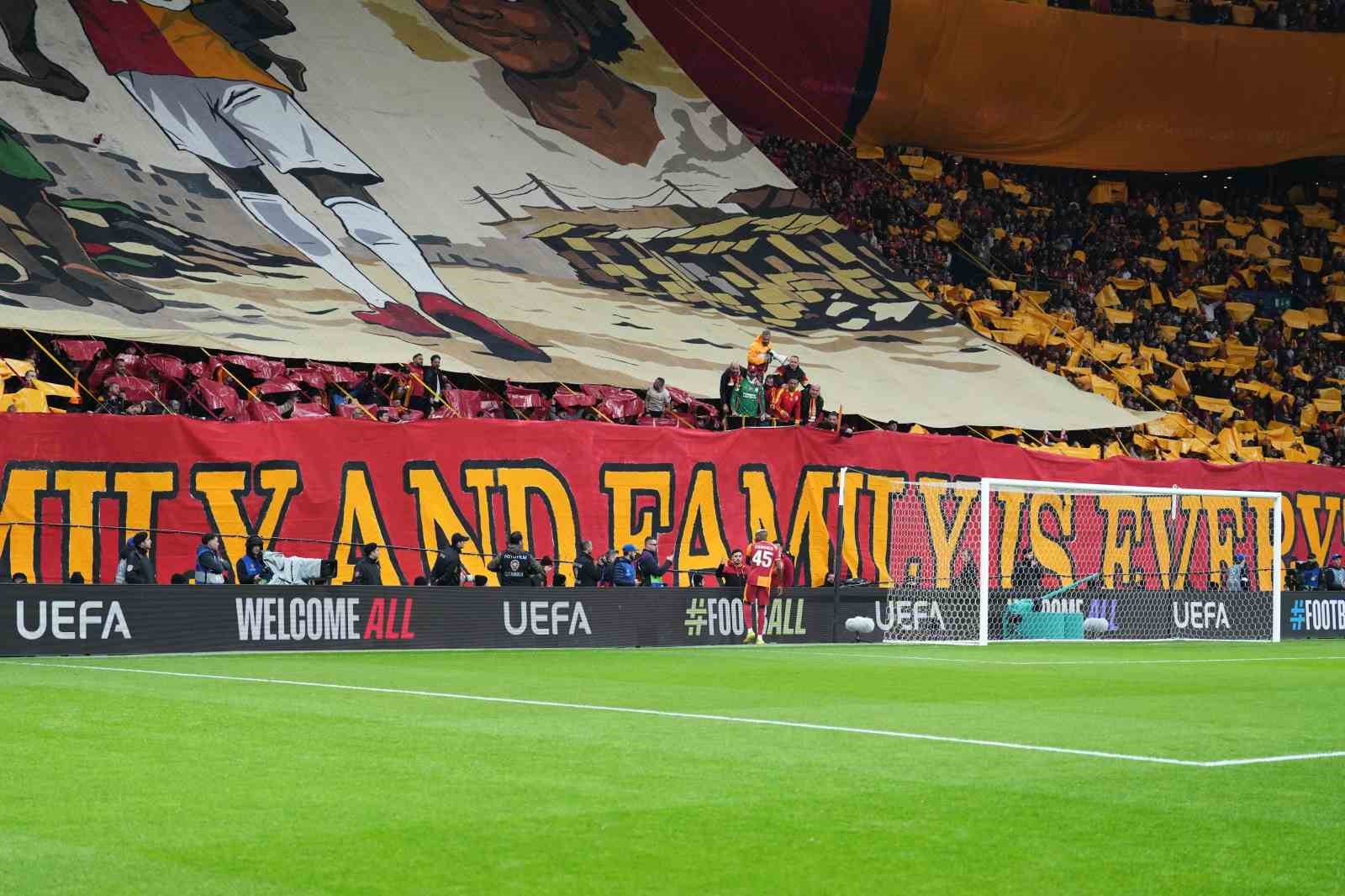 Galatasaray’da 2 değişiklik
