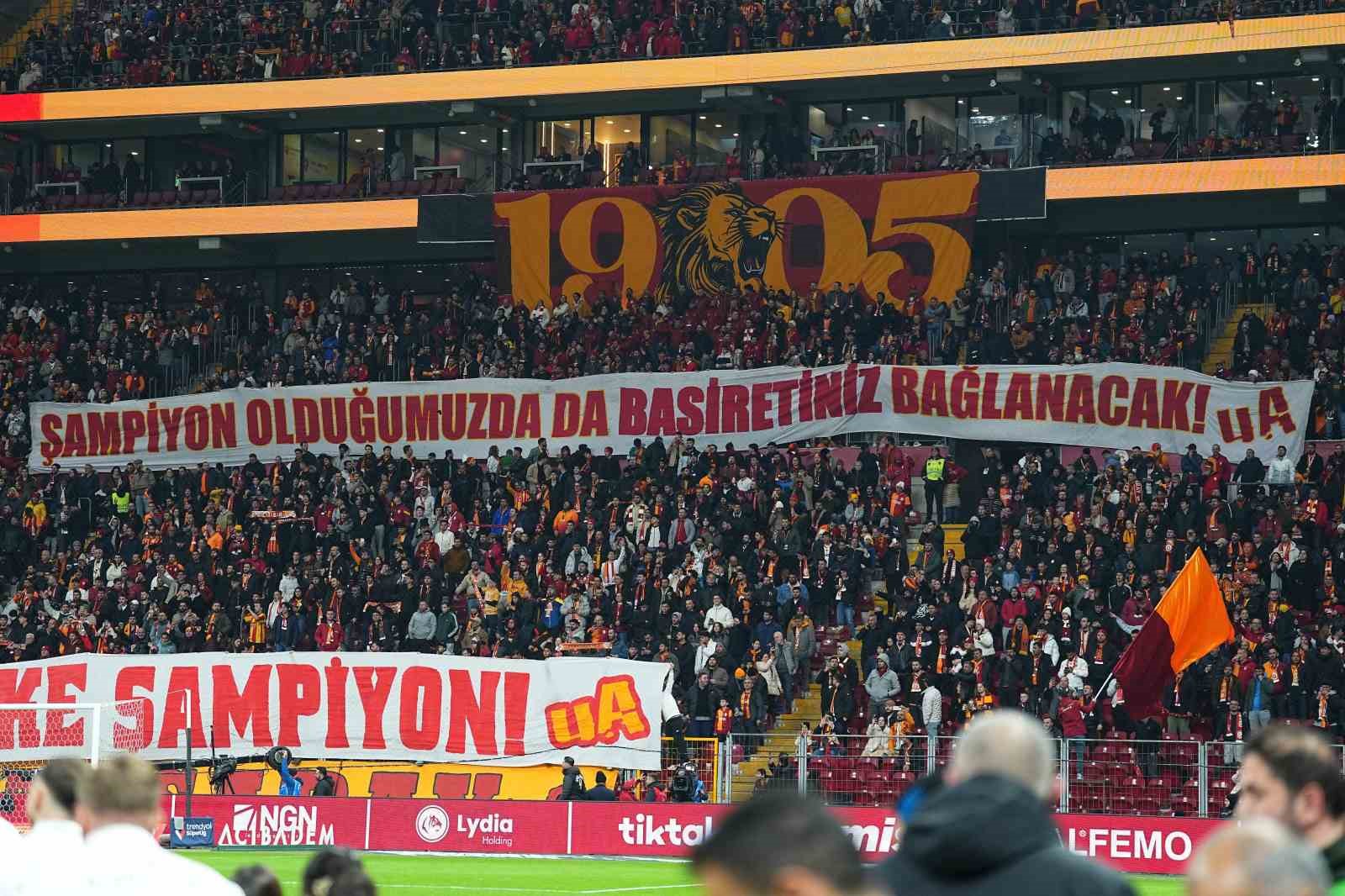 Galatasaray’da 4 değişiklik
