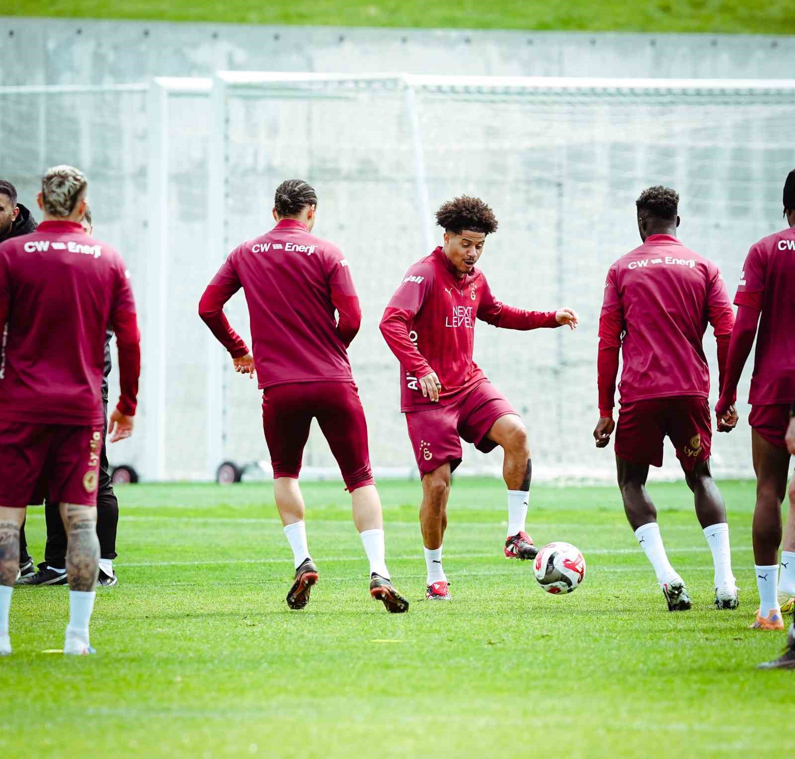 Galatasaray’da Göztepe maçı hazırlıkları tamamlandı
