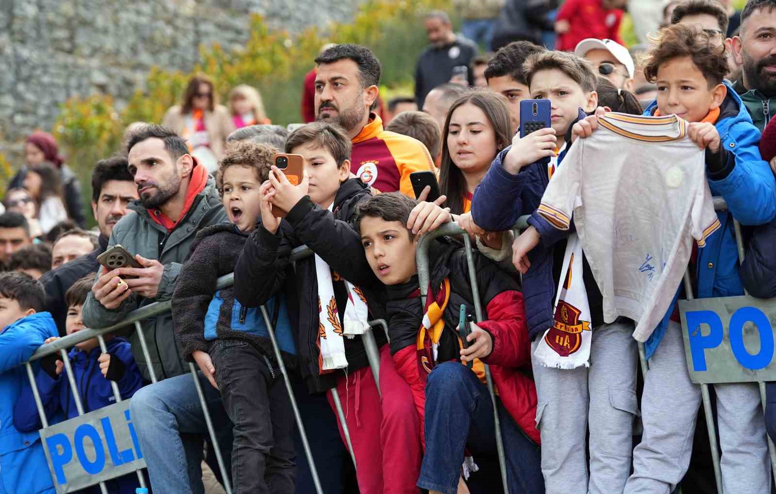 Galatasaray’dan taraftarlara açık antrenman
