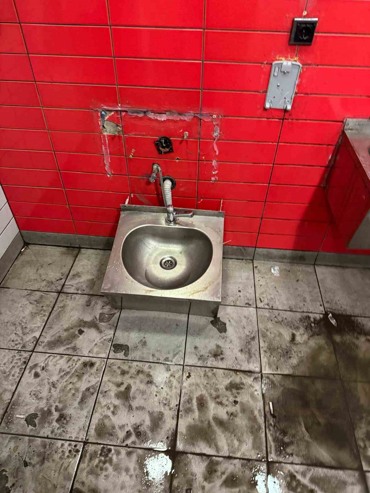 Galatasaray’dan tribündeki büfelerle ilgili açıklama
