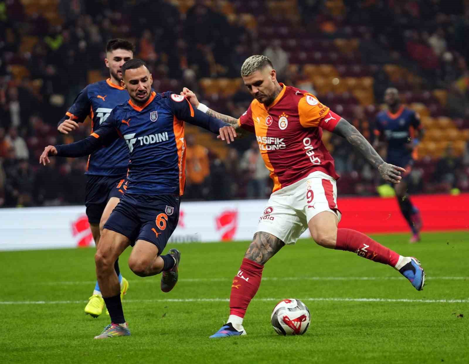 Galatasaray’ın konuğu RAMS Başakşehir
Galatasaray’ın konuğu RAMS Başakşehir