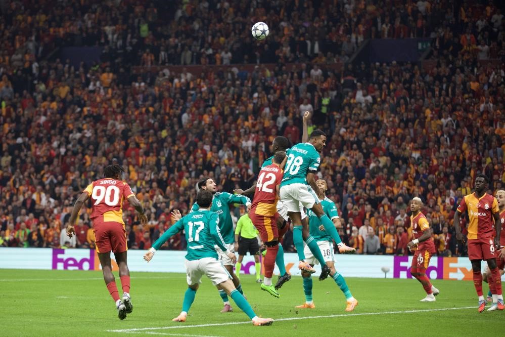 Galatasaray’ın Şampiyonlar Ligi’ndeki rakibi Liverpool oldu
