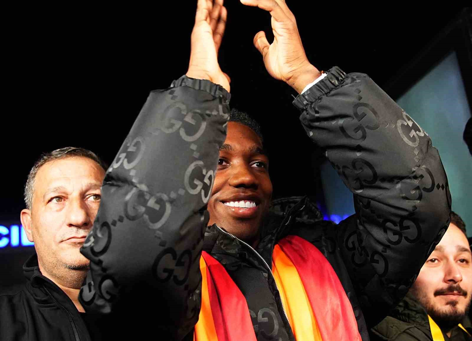 Galatasaray’ın yeni transferi Yaser Asprilla, İstanbul’a geldi

