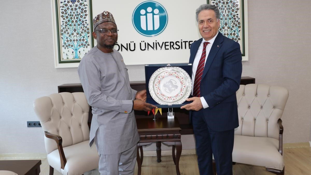 Gana Büyükelçisi’nden İnönü Üniversitesi’ne ziyaret
