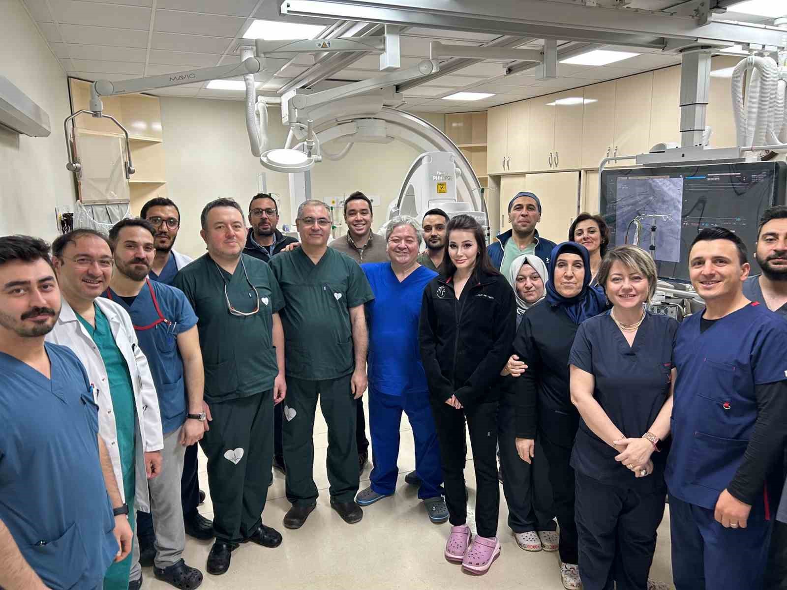 GAÜN Hastanesi’nde ameliyatsız mitral kapak tamiri
