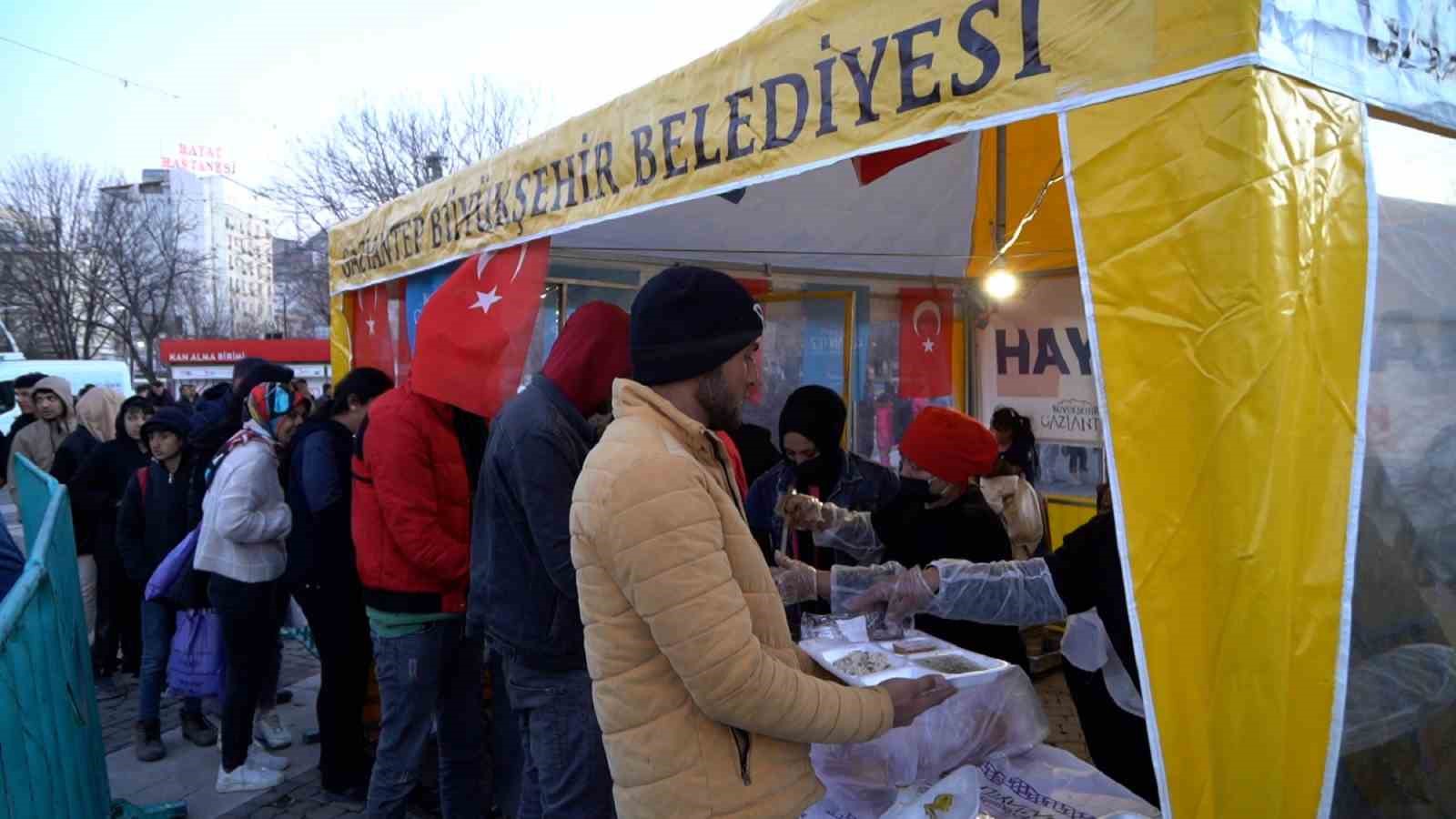 Gaziantep Büyükşehir, Ramazan ayında vatandaşları iftar sofrasında buluşturacak
