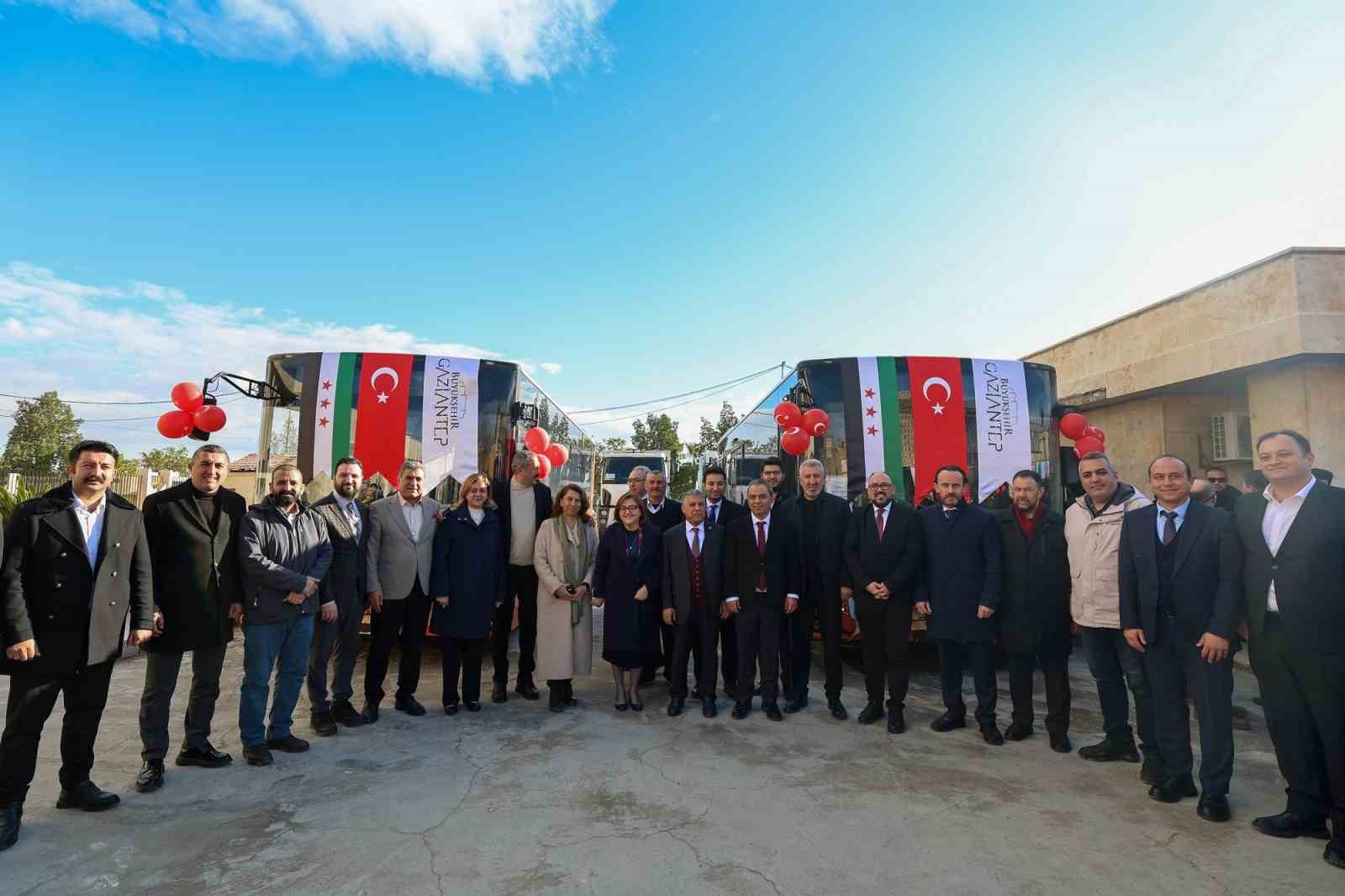 Gaziantep Büyükşehir’den Halep’e yeşil alan ve ulaşım desteği
