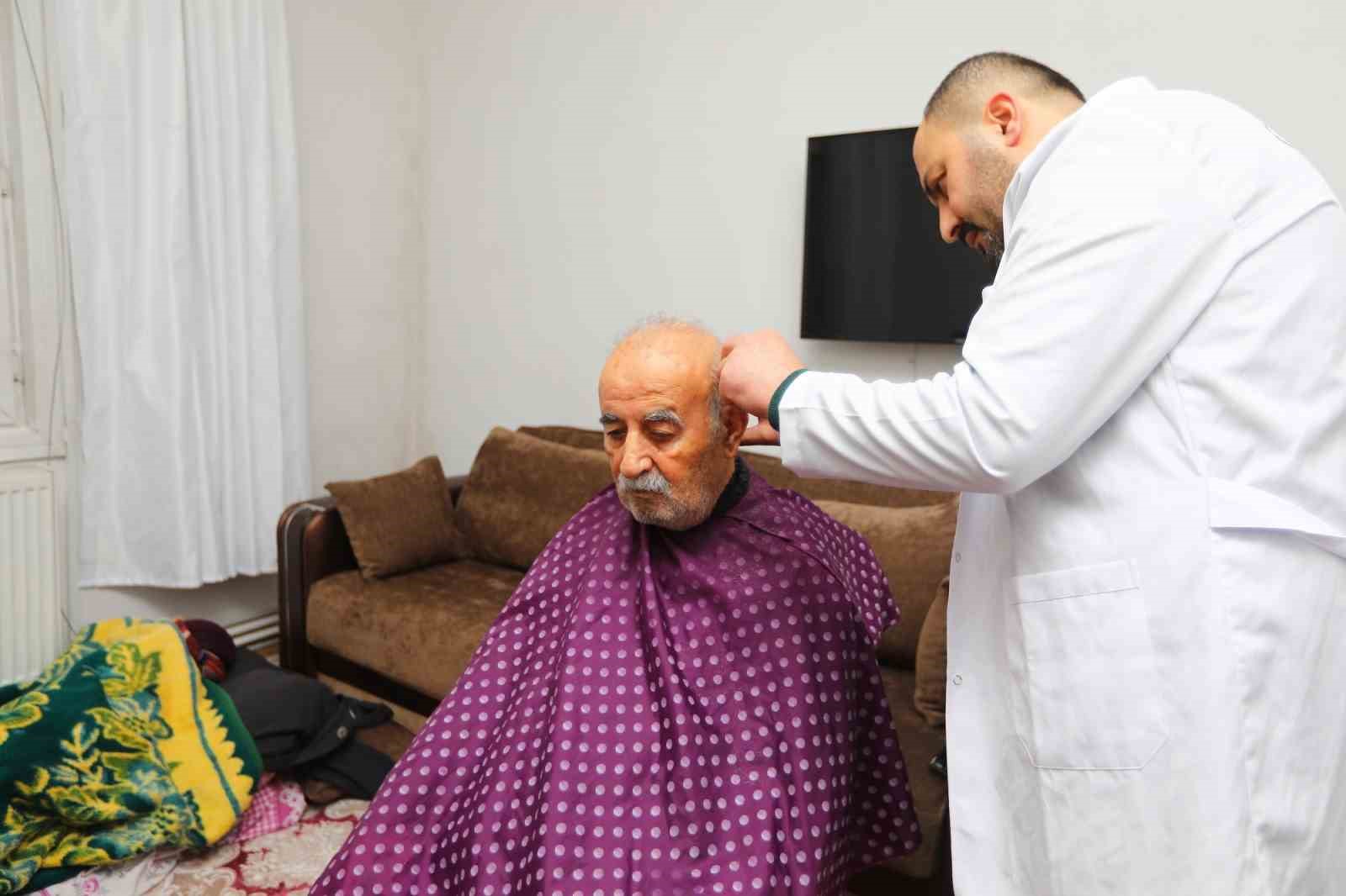 Gaziantep Büyükşehir’den Ramazan öncesi yaşlı ve engellilere kapsamlı destek
Gaziantep Büyükşehir’den Ramazan öncesi yaşlı ve engellilere kapsamlı destek