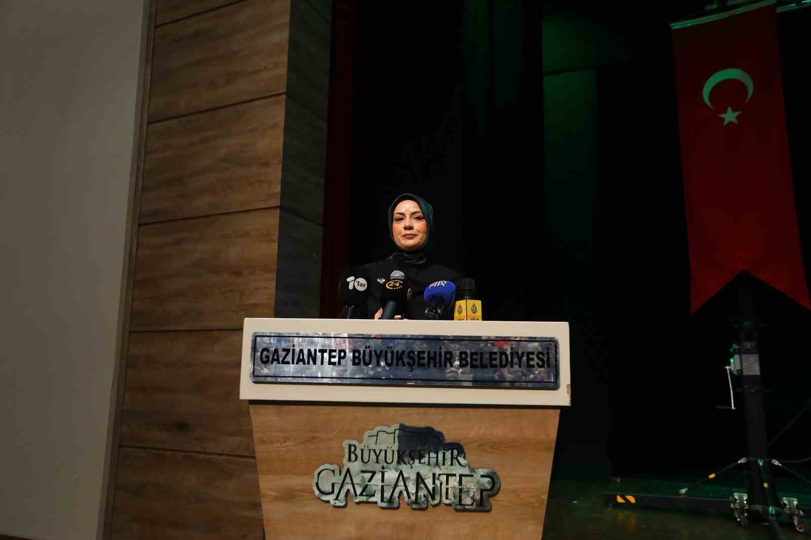 Gaziantep Büyükşehir’in ev sahipliğinde "Yeşil Otobüs" Belgesel Filmi’nin ilk gösterimi yapıldı
