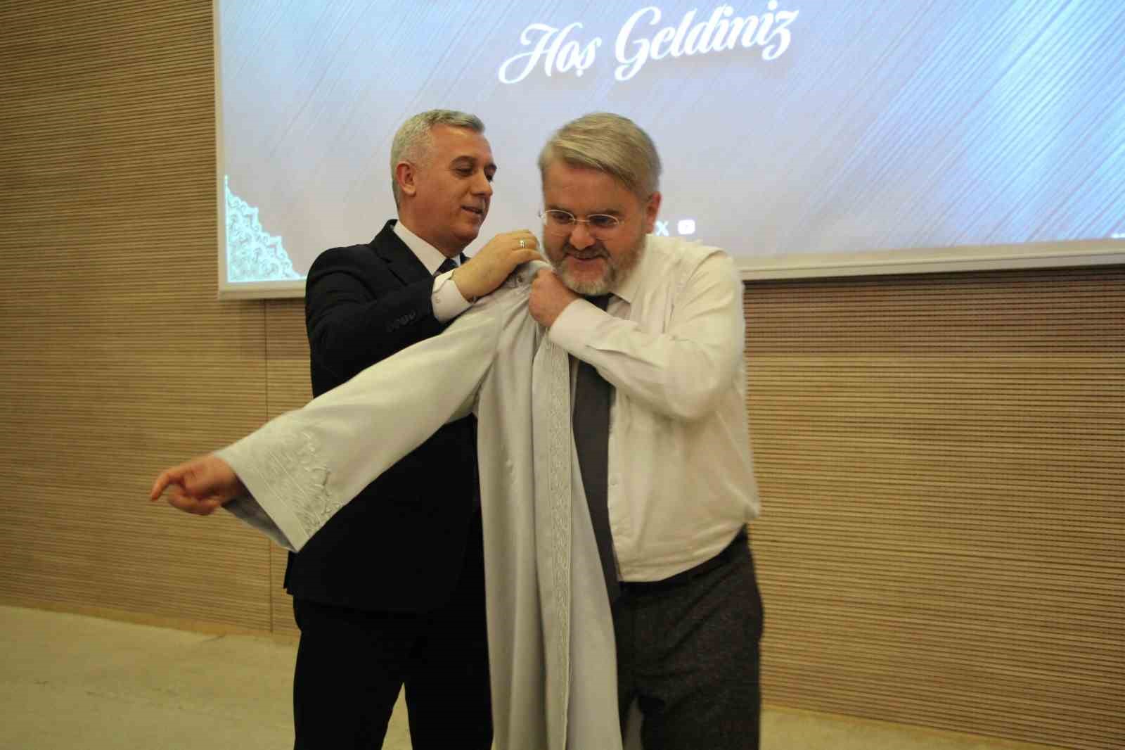 Gaziantep İl Müftüsü Mustafa Soykök göreve başladı
Gaziantep İl Müftüsü Mustafa Soykök göreve başladı