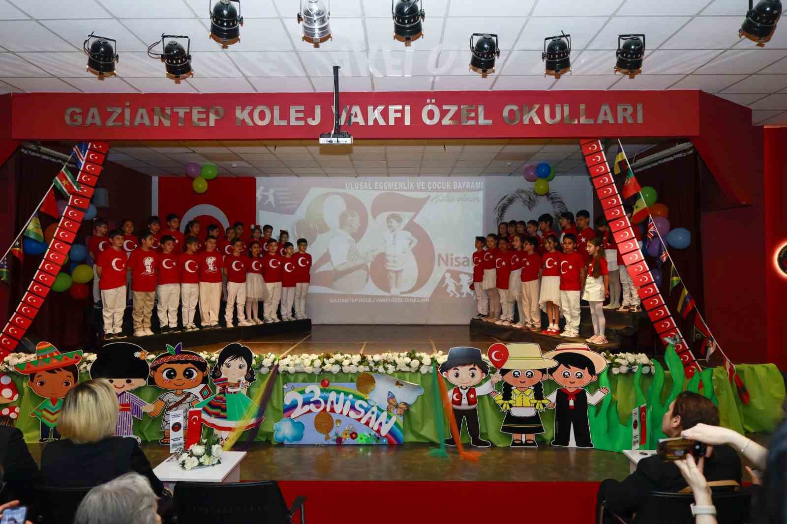 Gaziantep Kolej Vakfı’nda buruk 23 Nisan
