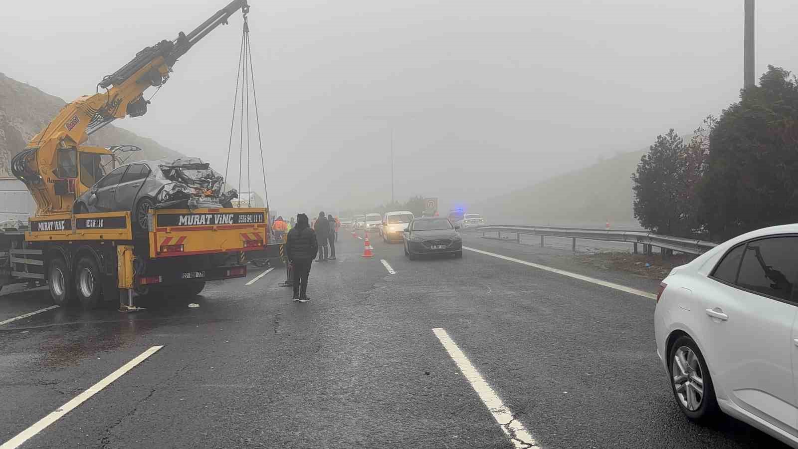 Gaziantep-Şanlıurfa otoyolu kontrollü şekilde trafiğe açıldı
