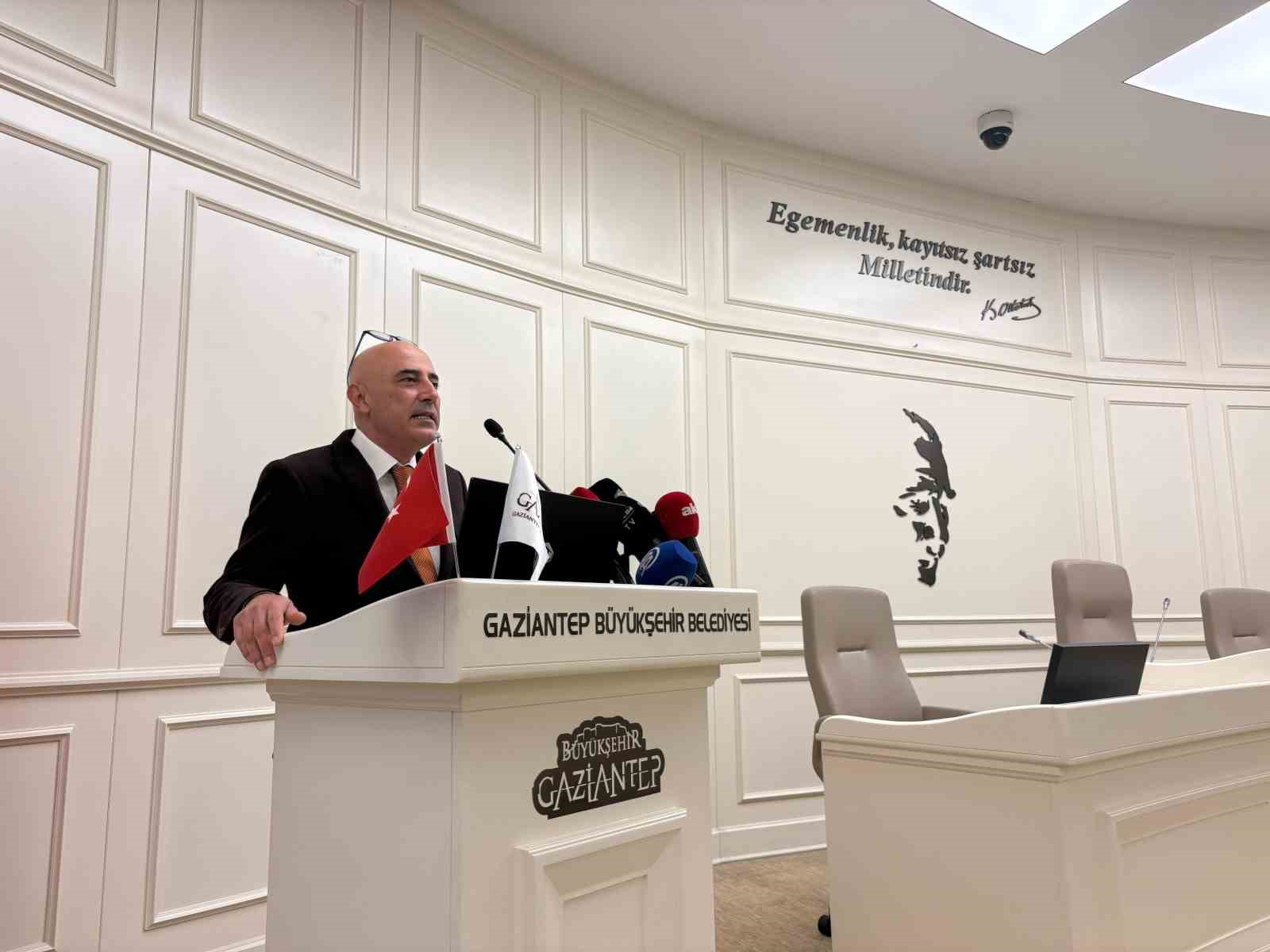 "Gaziantep Turizm Ekonomisi Geliştirme ve Yol Haritası 2030" tanıtıldı
"Gaziantep Turizm Ekonomisi Geliştirme ve Yol Haritası 2030" tanıtıldı