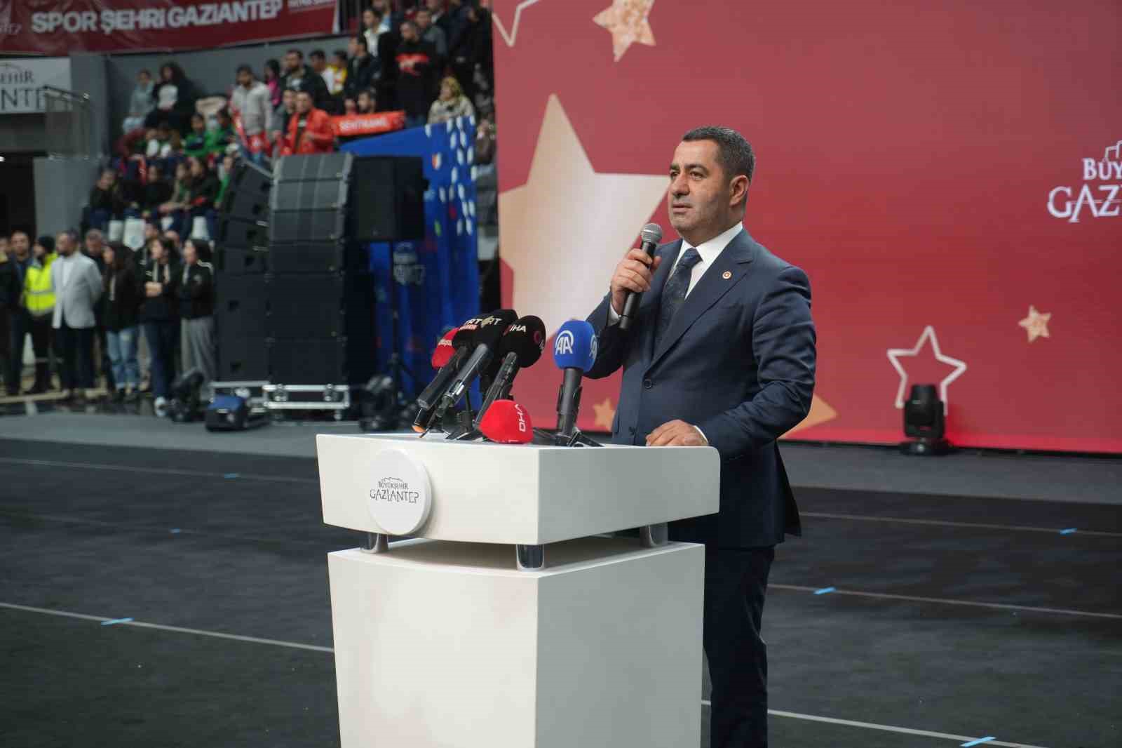 Gaziantep’in ’Genç Yıldızları’ ödülle taçlandı
