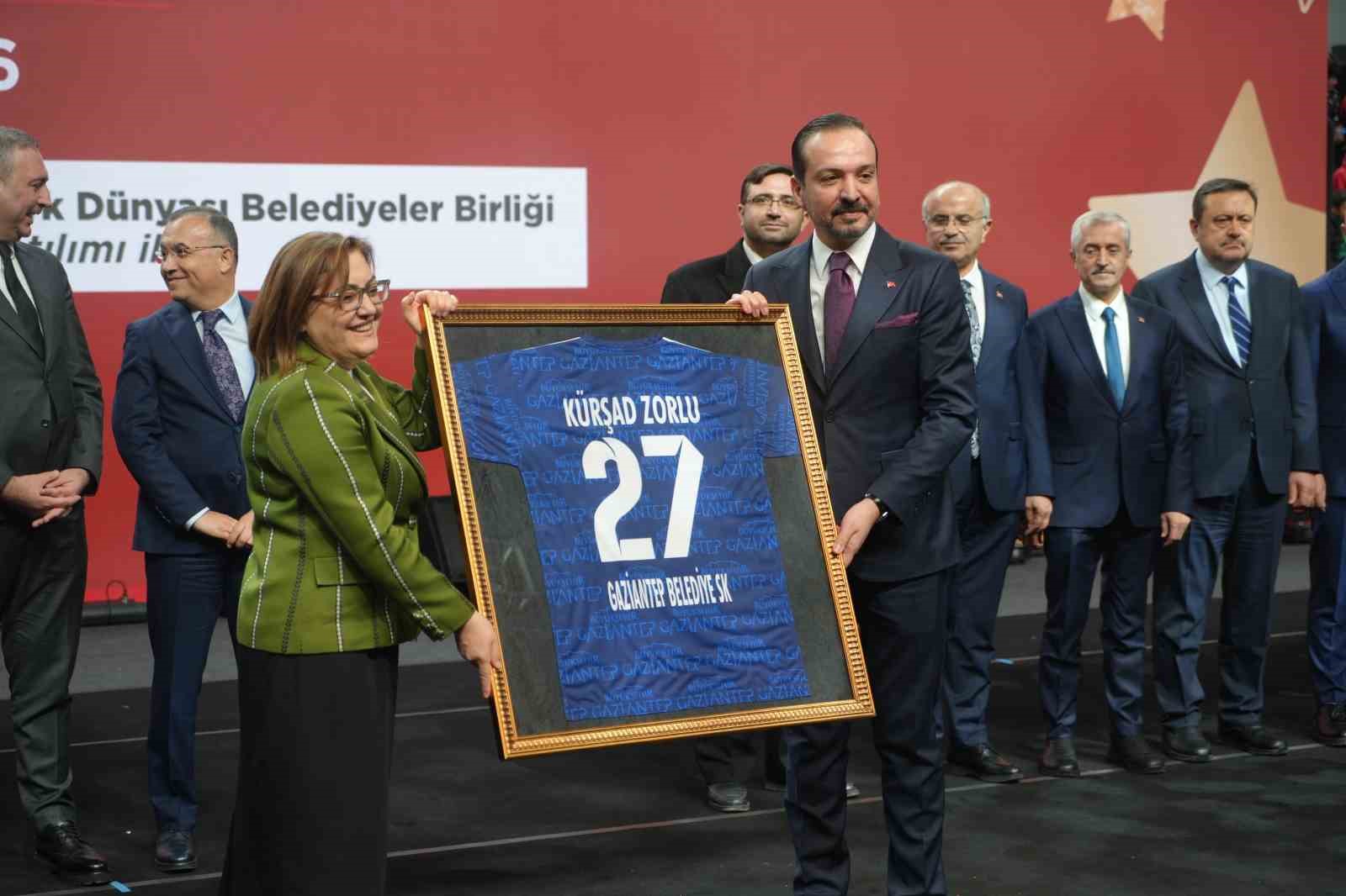 Gaziantep’in ’Genç Yıldızları’ ödülle taçlandı
