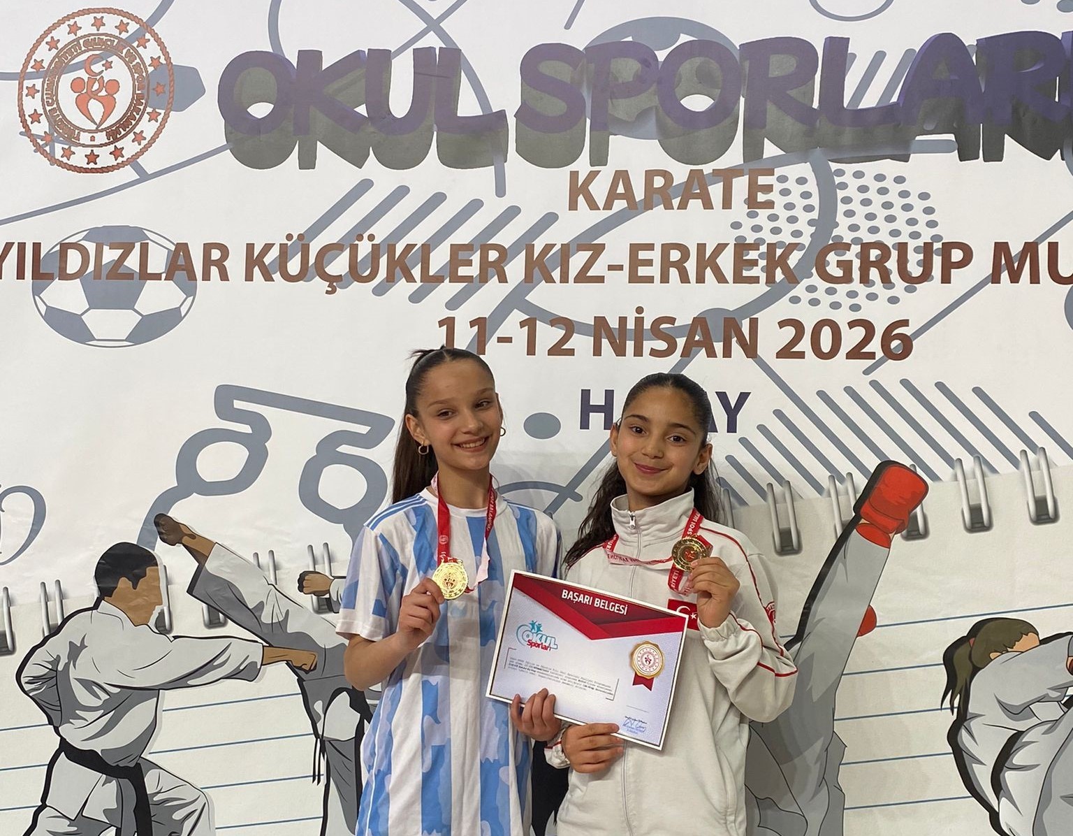 Gaziantepli öğrenciler karatede şampiyon oldu
Gaziantepli öğrenciler karatede şampiyon oldu