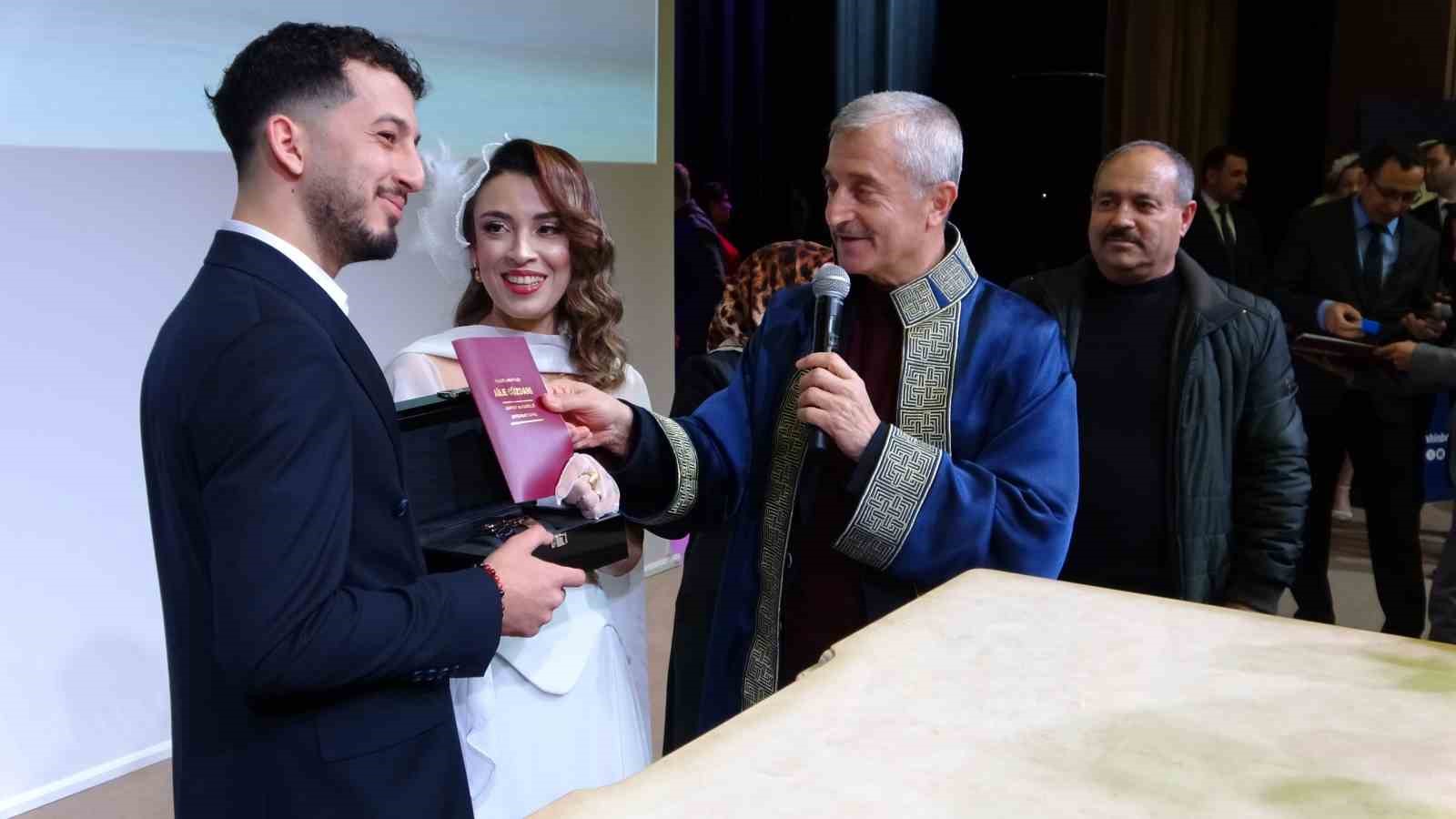 Gaziantep’te 14 Şubat’ta 62 çift evliliğe "Evet" dedi
