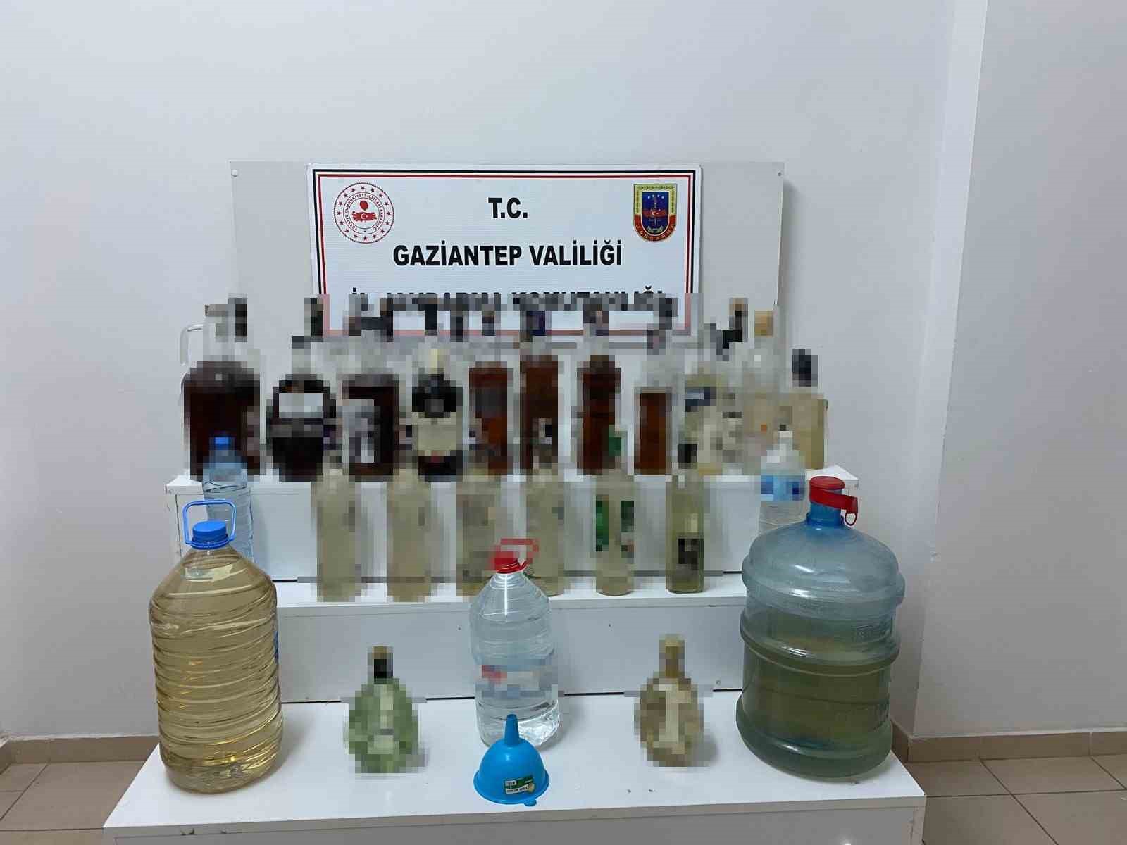 Gaziantep’te 140 litre sahte, 39 bin litre kaçak alkol ele geçirildi
