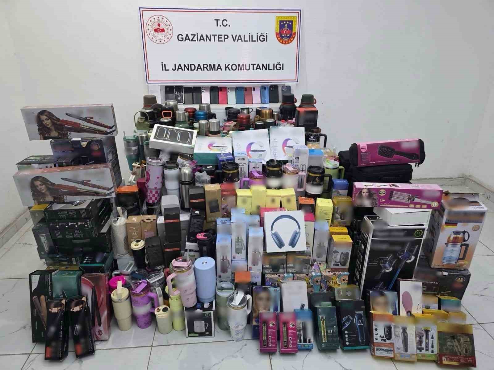 Gaziantep’te 3 milyon TL değerinde kaçak malzeme ele geçirildi
