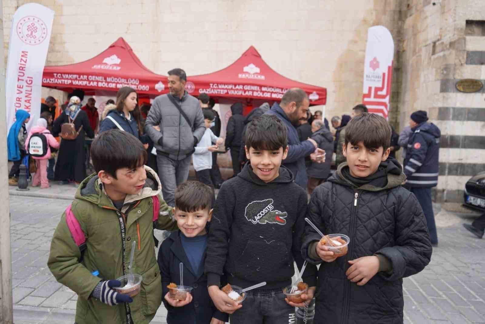 Gaziantep’te 6 Şubat deprem şehitleri için mevlid programı düzenlendi
