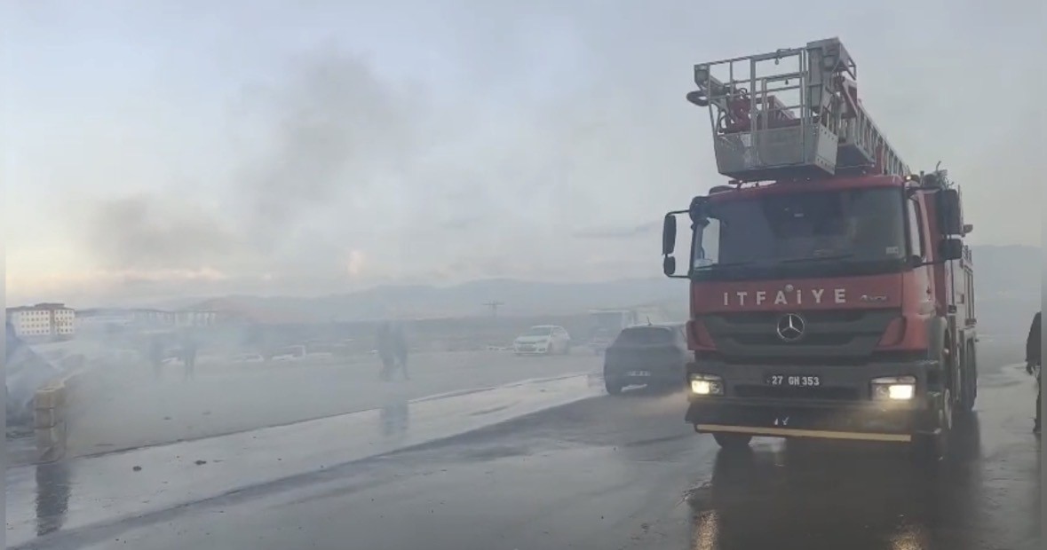 Gaziantep’te biber fabrikasında korkutan yangın
