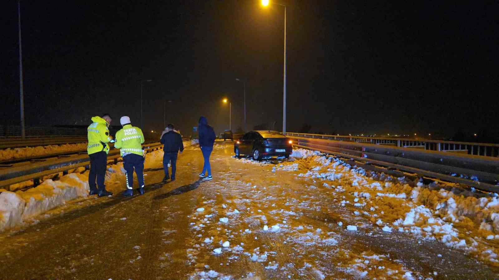 Gaziantep’te buzlanma nedeniyle kaza: 1 yaralı
