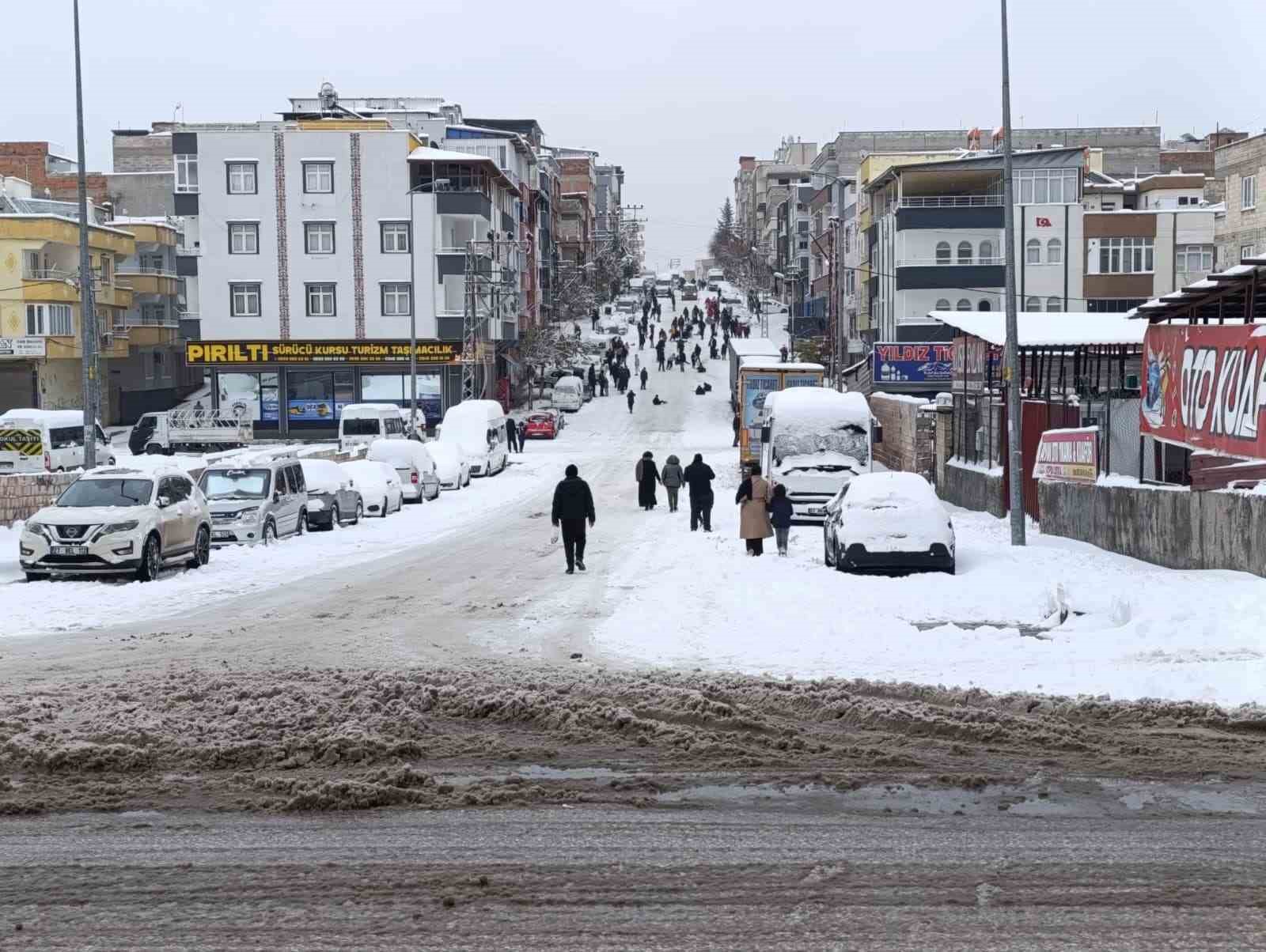 Gaziantep’te eğitime 1 gün daha ara
