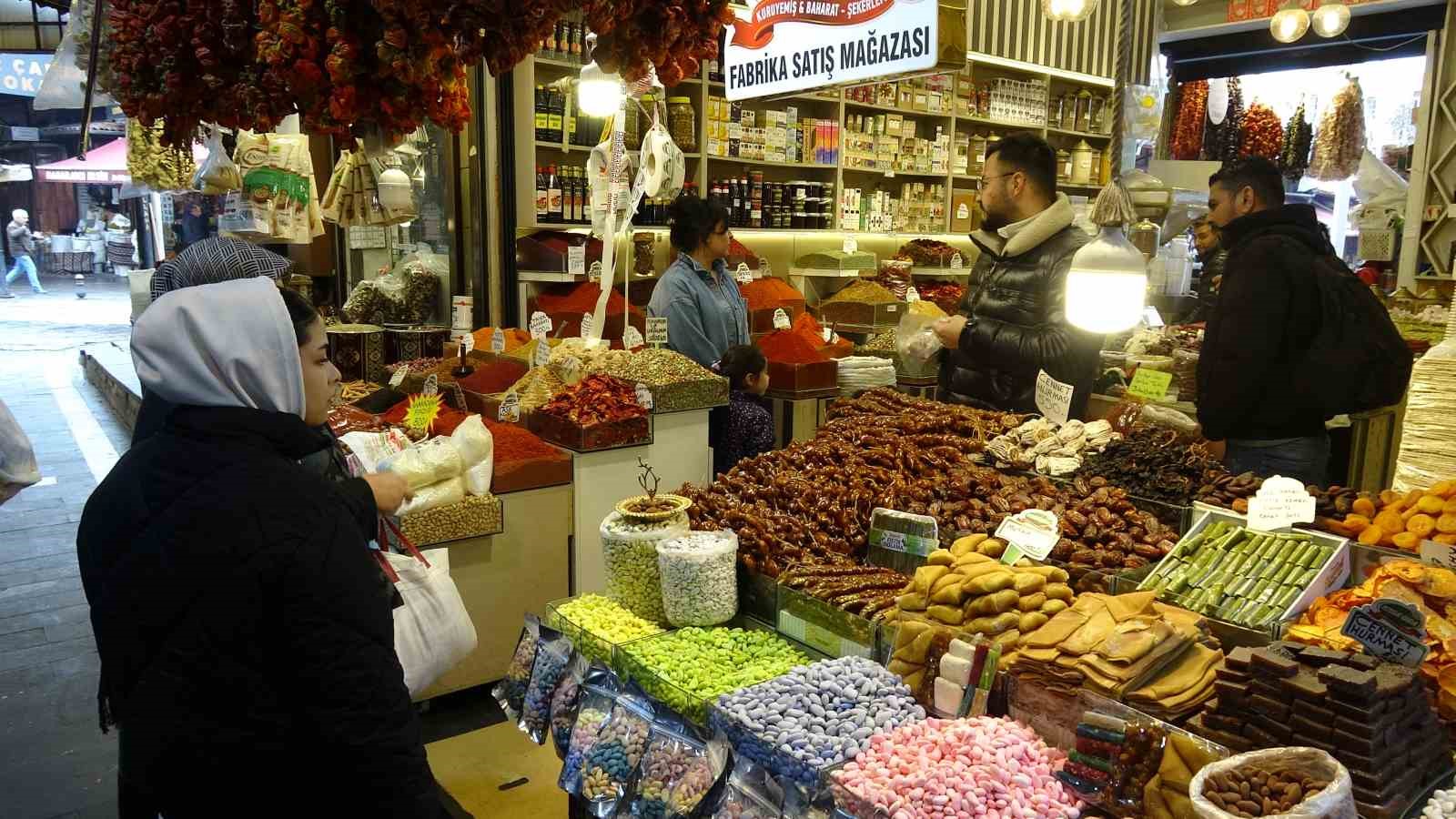 Gaziantep’te esnaf bayram hazırlığına başladı
