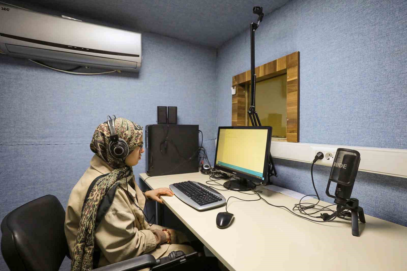 Gaziantep’te görme engelli kursiyerler için E-KPSS eğitim desteği
