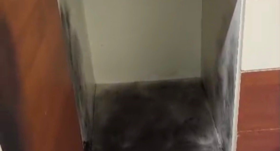 Gaziantep’te içerisinde 2,7 milyon TL bulunan kasanın çalınma anı kamerada
