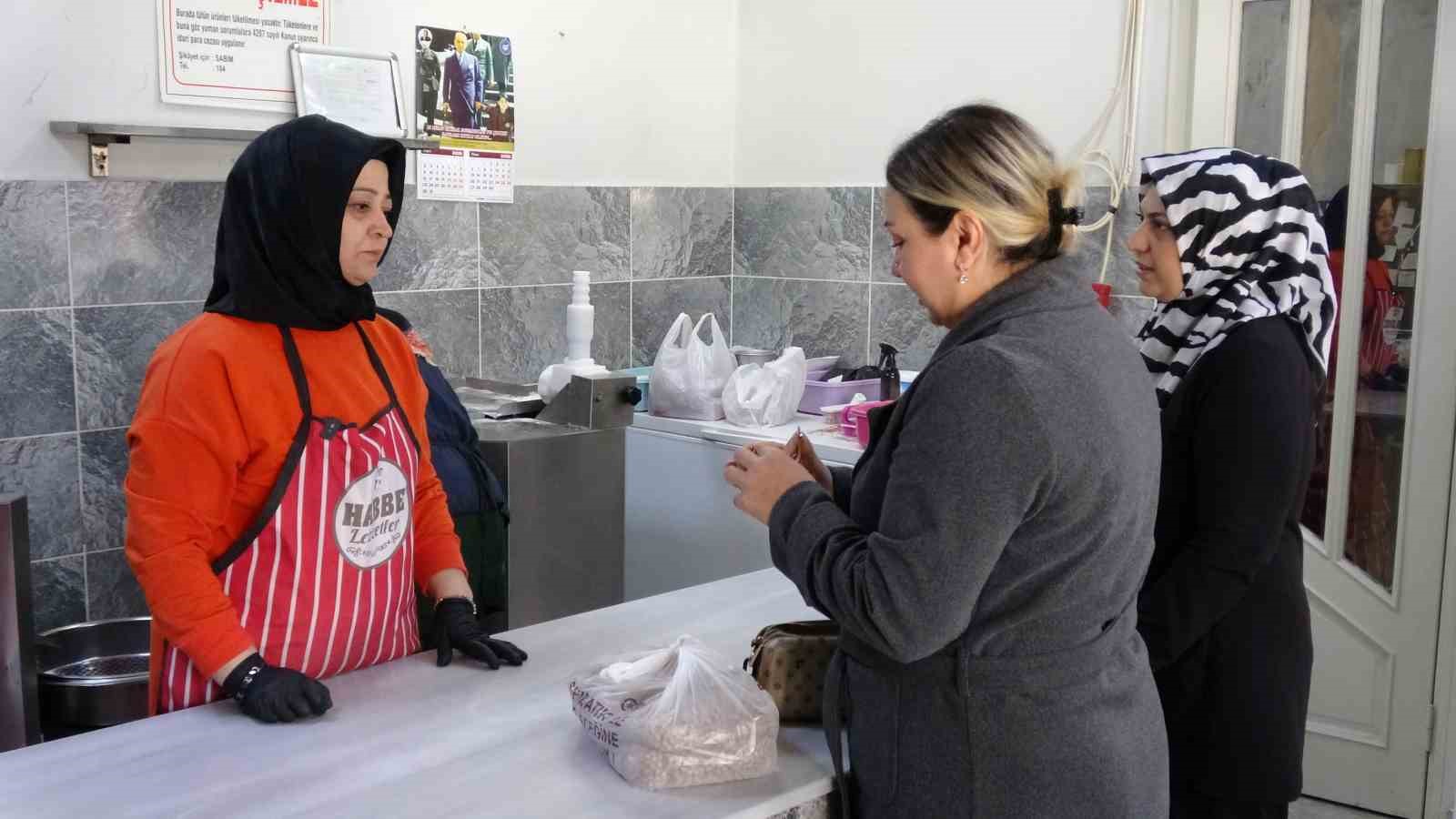 Gaziantep’te kadınların bayram için yuvalama mesaisi başladı
