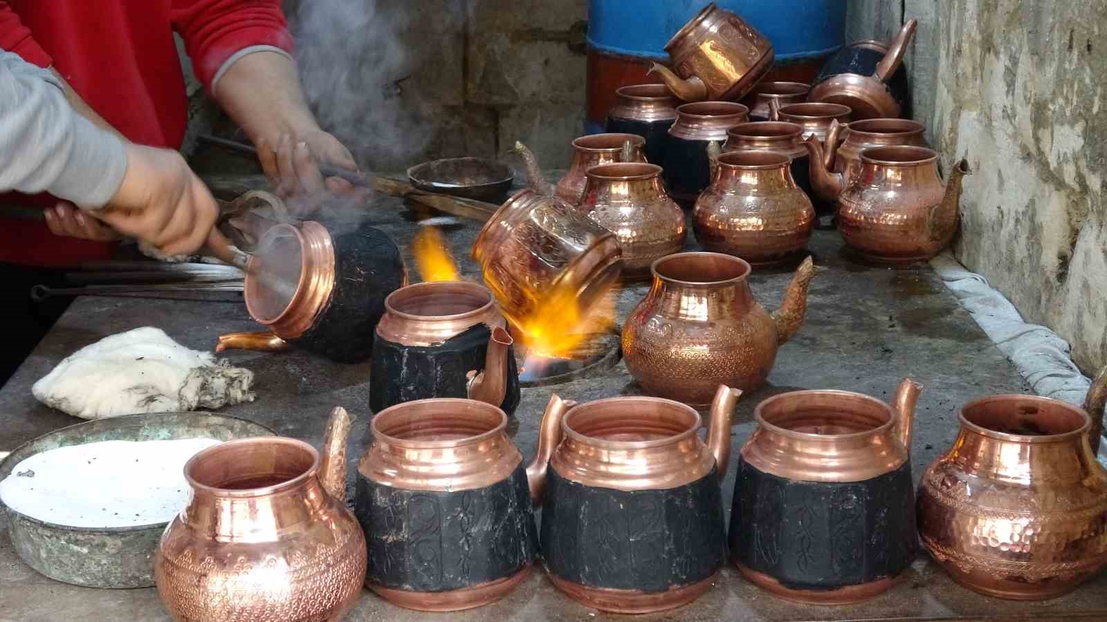 Gaziantep’te kalaycılarin bayram mesaisi
