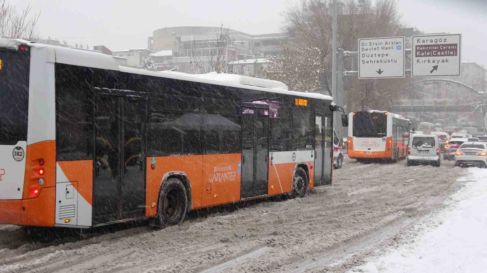 Gaziantep’te kar sevinci
