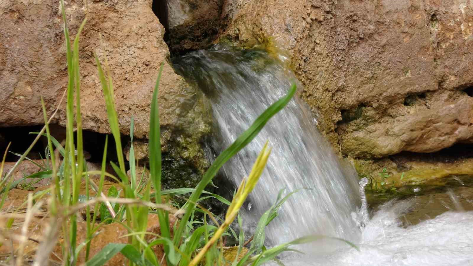Gaziantep’te kar ve yağmur bereketi: Tarihi çeşmelerden su akmaya başladı
