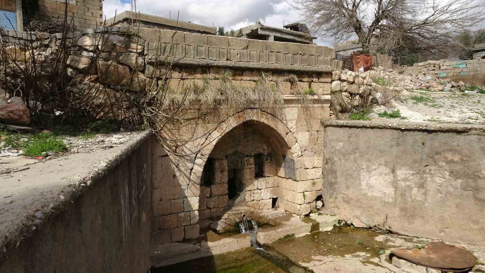 Gaziantep’te kar ve yağmur bereketi: Tarihi çeşmelerden su akmaya başladı

