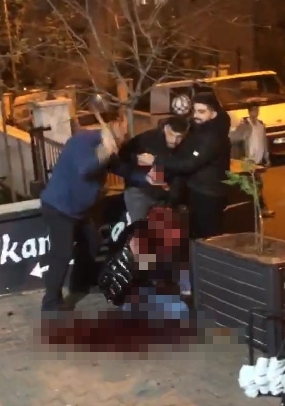 Gaziantep’te kızlarının müstehcen fotoğraflarını paylaşan kişiyi öldüren baba-oğula 11 yıl hapis
