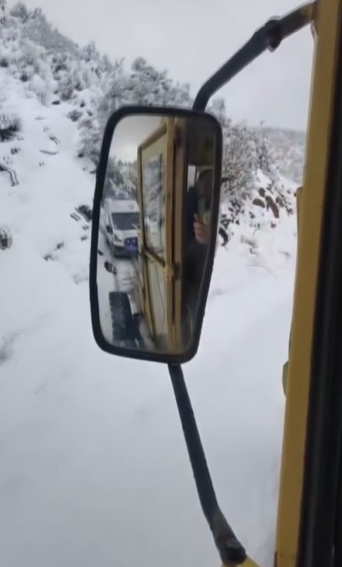 Gaziantep’te kolu kırılan vatandaş için ekipler seferber oldu
