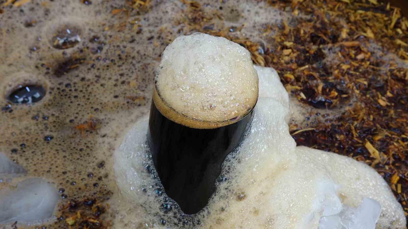 Gaziantep’te meyan şerbeti iftar sofralarındaki yerini aldı
Gaziantep’te meyan şerbeti iftar sofralarındaki yerini aldı