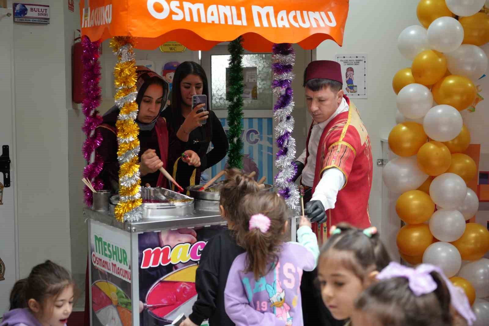 Gaziantep’te minikler ramazan atmosferini yaşadı
