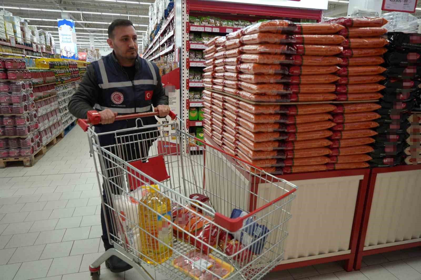 Gaziantep’te Ramazan denetimleri sıkılaştı: 2,4 milyon TL ceza kesildi
