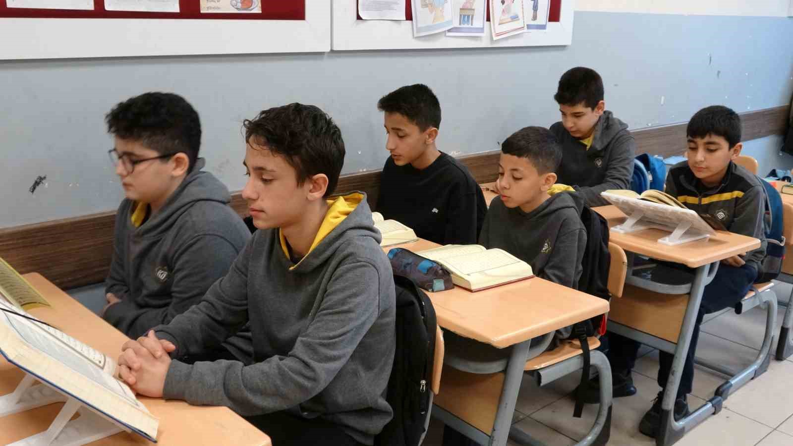 Gaziantep’te Ramazan’ın manevi iklimi okullarda yaşatılıyor
