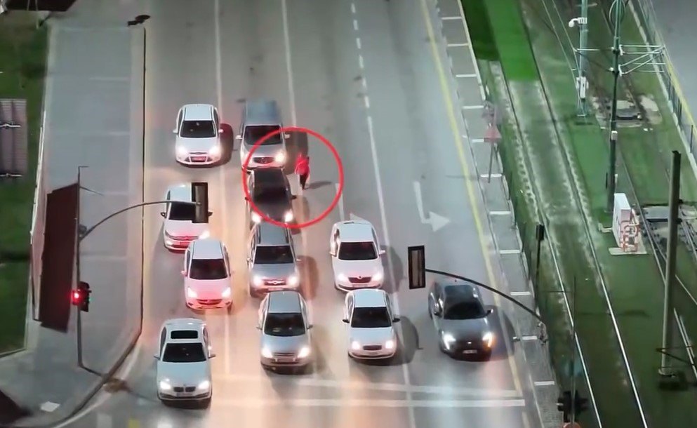 Gaziantep’te yollarda dilencilik ve satıcılık yapan şahıslara operasyon: 14 gözaltı
