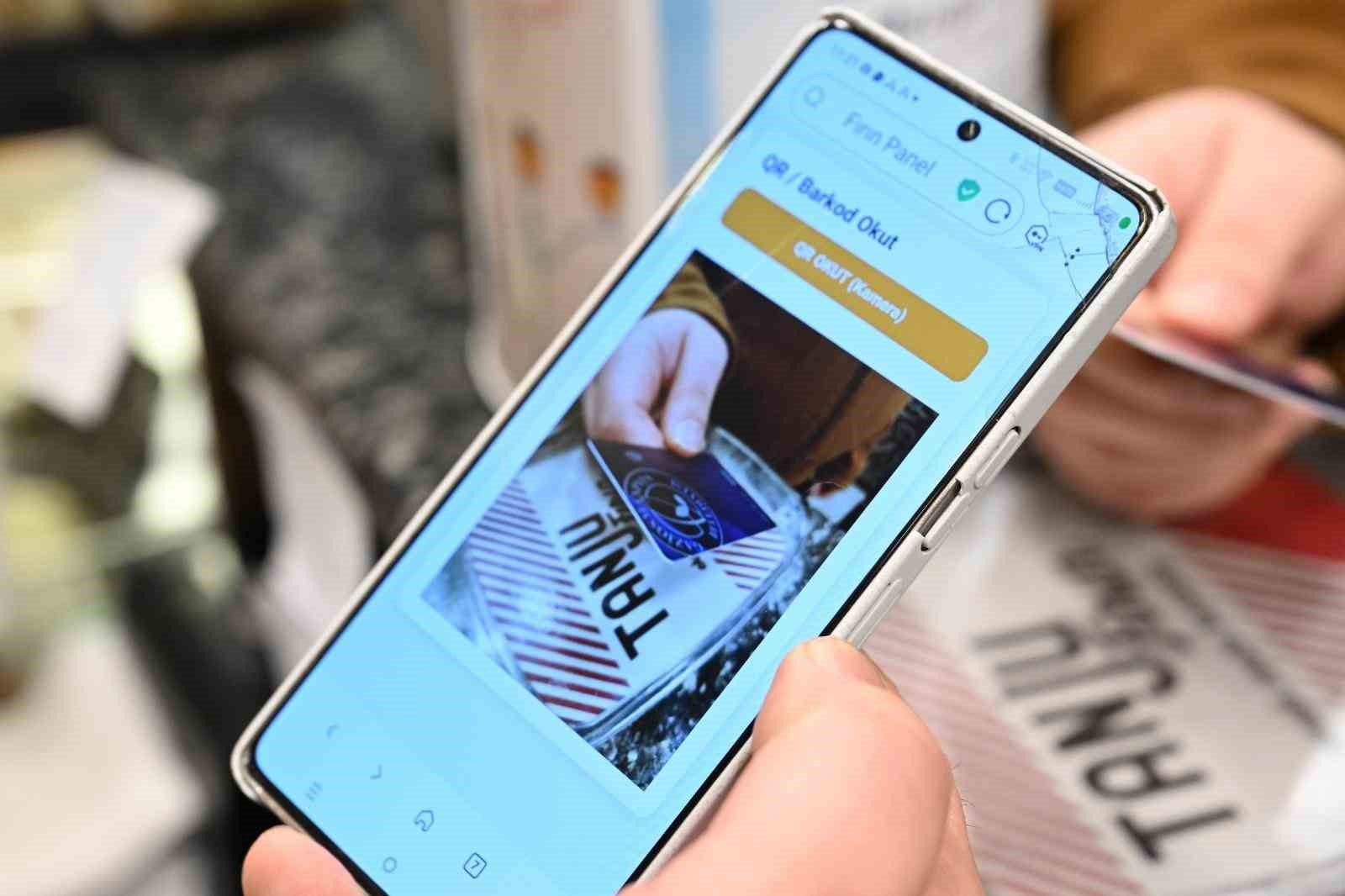 Gaziosmanpaşa Belediyesi’nden örnek dayanışma: Karekod ile pide desteği
