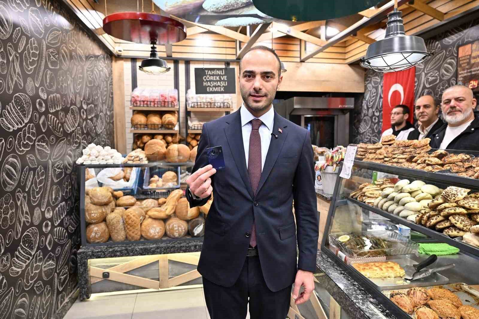 Gaziosmanpaşa Belediyesi’nden örnek dayanışma: Karekod ile pide desteği
