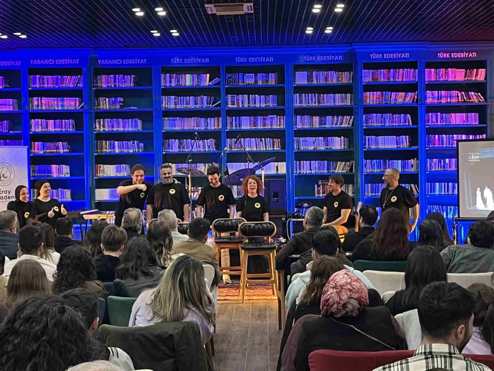 Gaziosmanpaşa’da 27 Mart Dünya Tiyatrolar Günü etkinliği düzenlendi
Gaziosmanpaşa’da 27 Mart Dünya Tiyatrolar Günü etkinliği düzenlendi