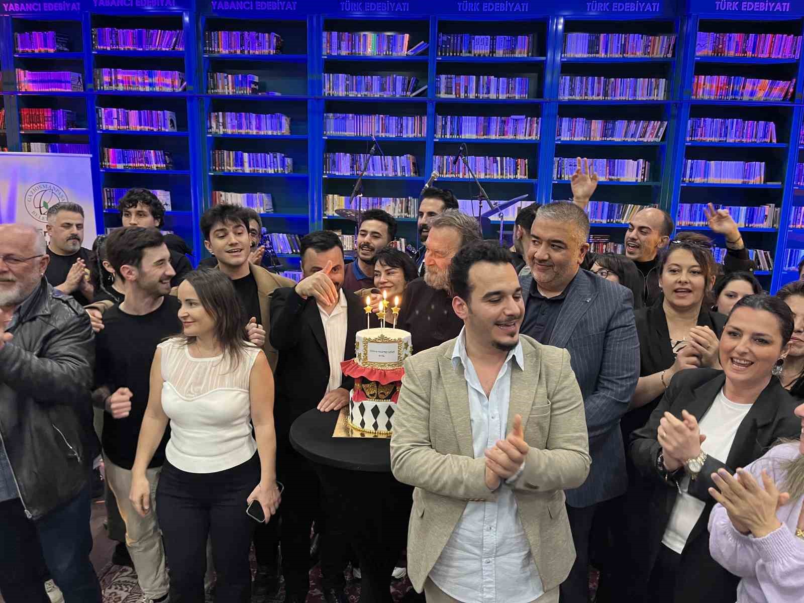 Gaziosmanpaşa’da 27 Mart Dünya Tiyatrolar Günü etkinliği düzenlendi
Gaziosmanpaşa’da 27 Mart Dünya Tiyatrolar Günü etkinliği düzenlendi